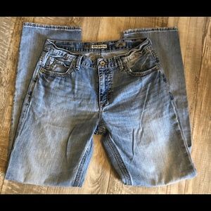 BKE Tyler Straight 33L distressed jeans